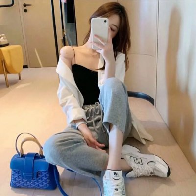 假冒女团在线观看封面